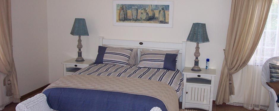 Bedroom with door to the jacuzzi terrace