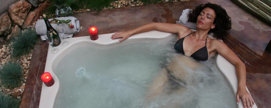 Champagne and candles at the jacuzzi