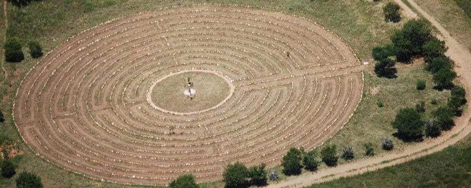 The eleven-circuit labyrinth laid out in white quartz