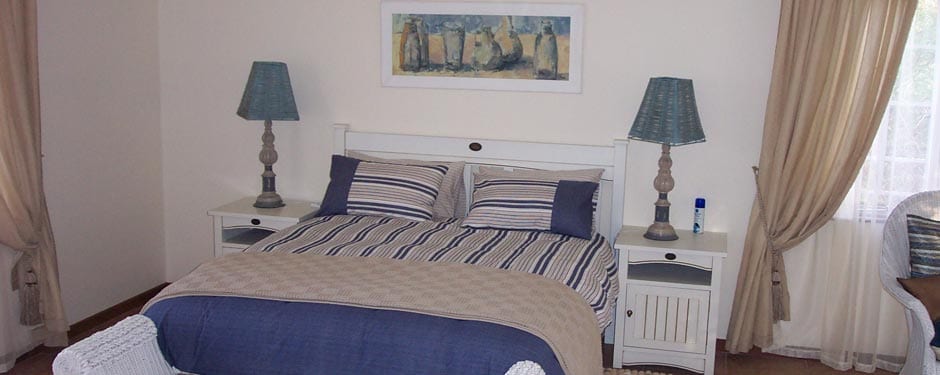 Bedroom with door to the jacuzzi terrace